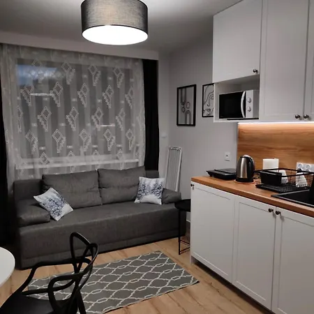 Rzeczypospolitej 11 아파트 *